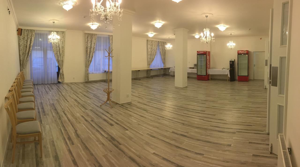 Zamecky Hotel Lednice Dış mekan fotoğraf