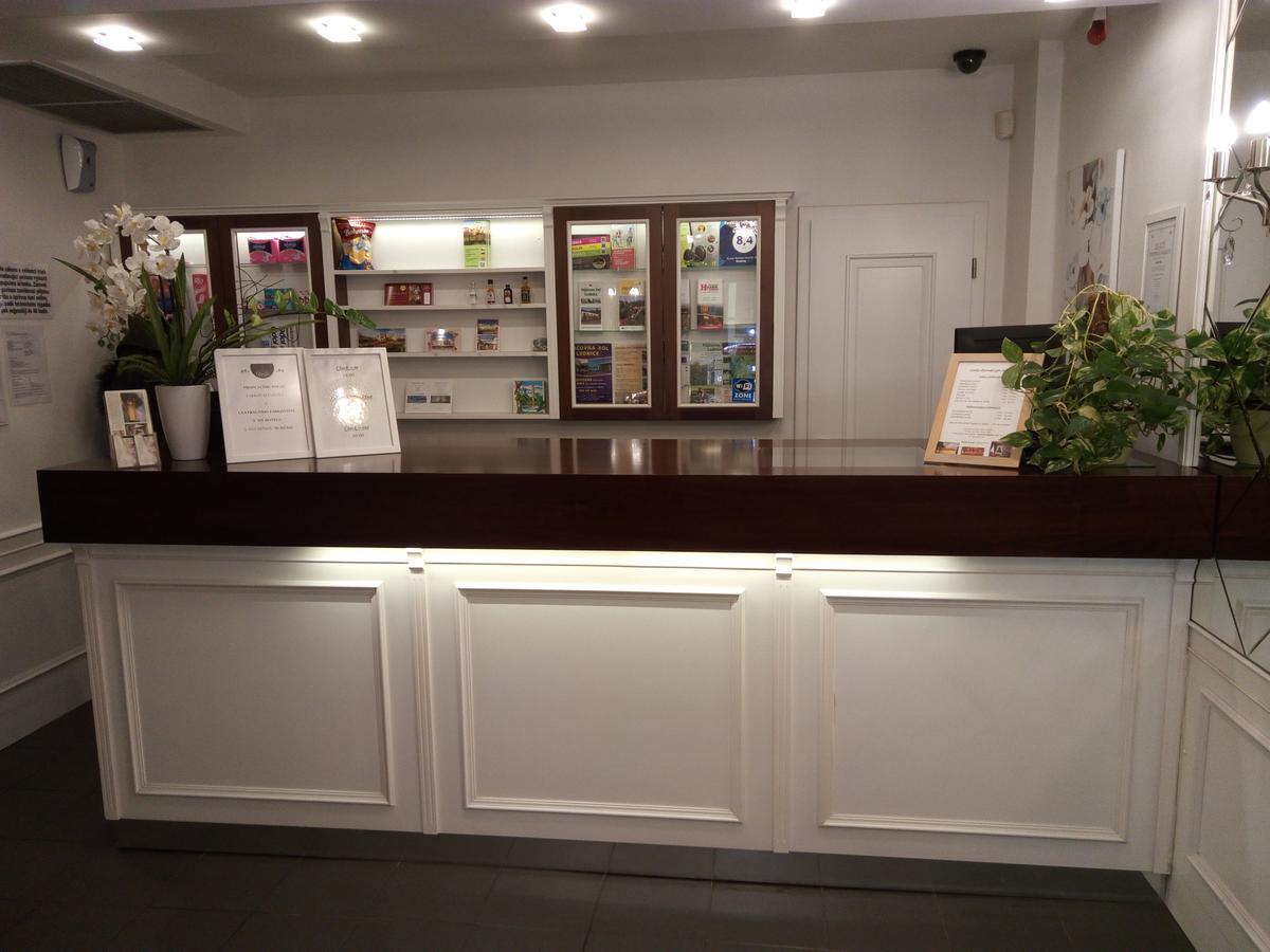 Zamecky Hotel Lednice Dış mekan fotoğraf